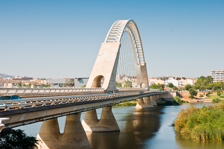 ¿Cuál es la capital de Extremadura y por qué?
