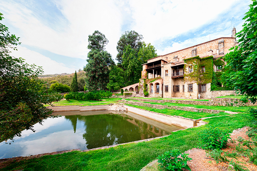 ¡Los 3 monasterios que hay que visitar si o si en Extremadura!